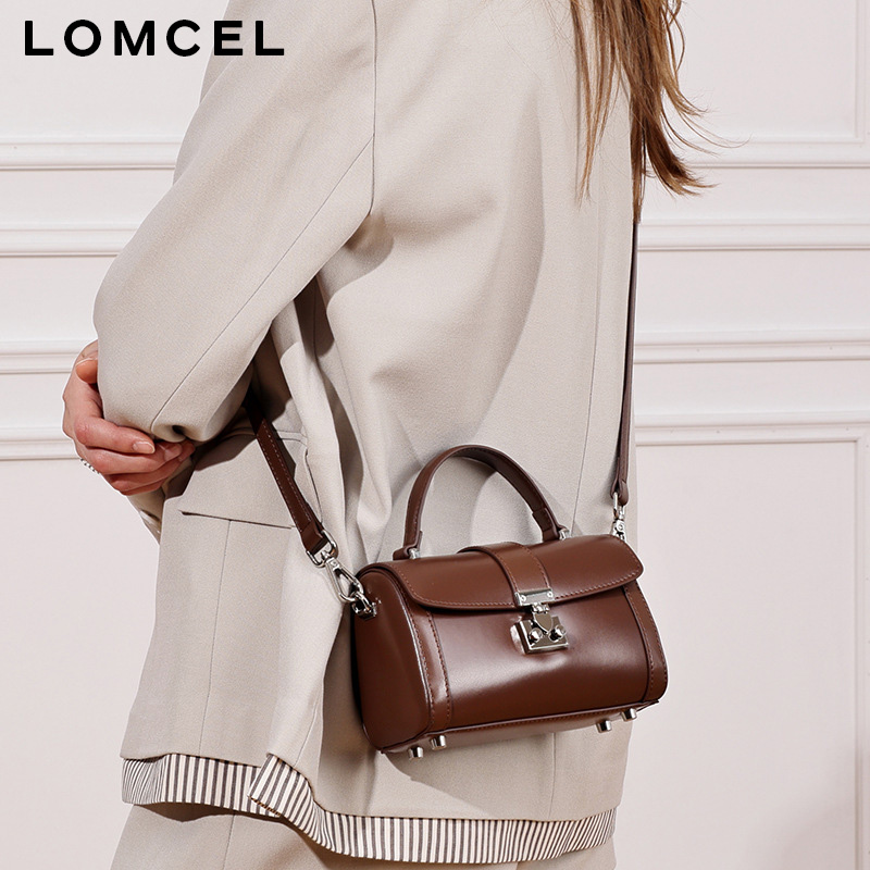 Interior Design Korean Style - Borsa rettangolare piccola LOMCEL 608 in