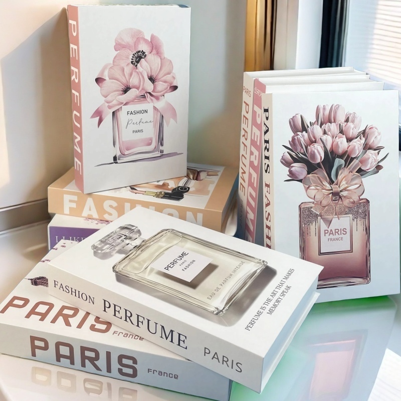 Interior Design Handbook - Libri decorativi per profumi di moda