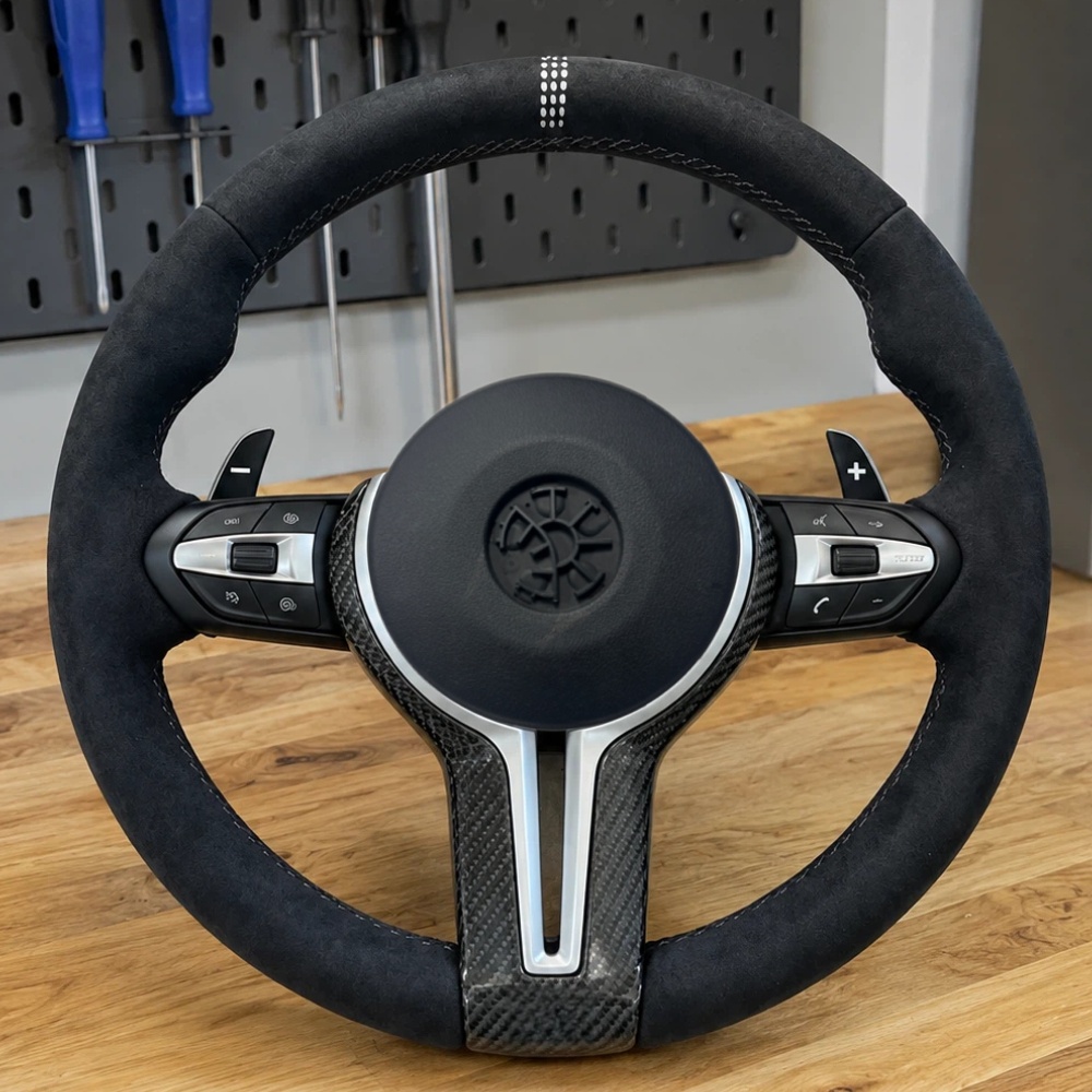 Interior Design Usa - Volante in pelle scamosciata bianca con