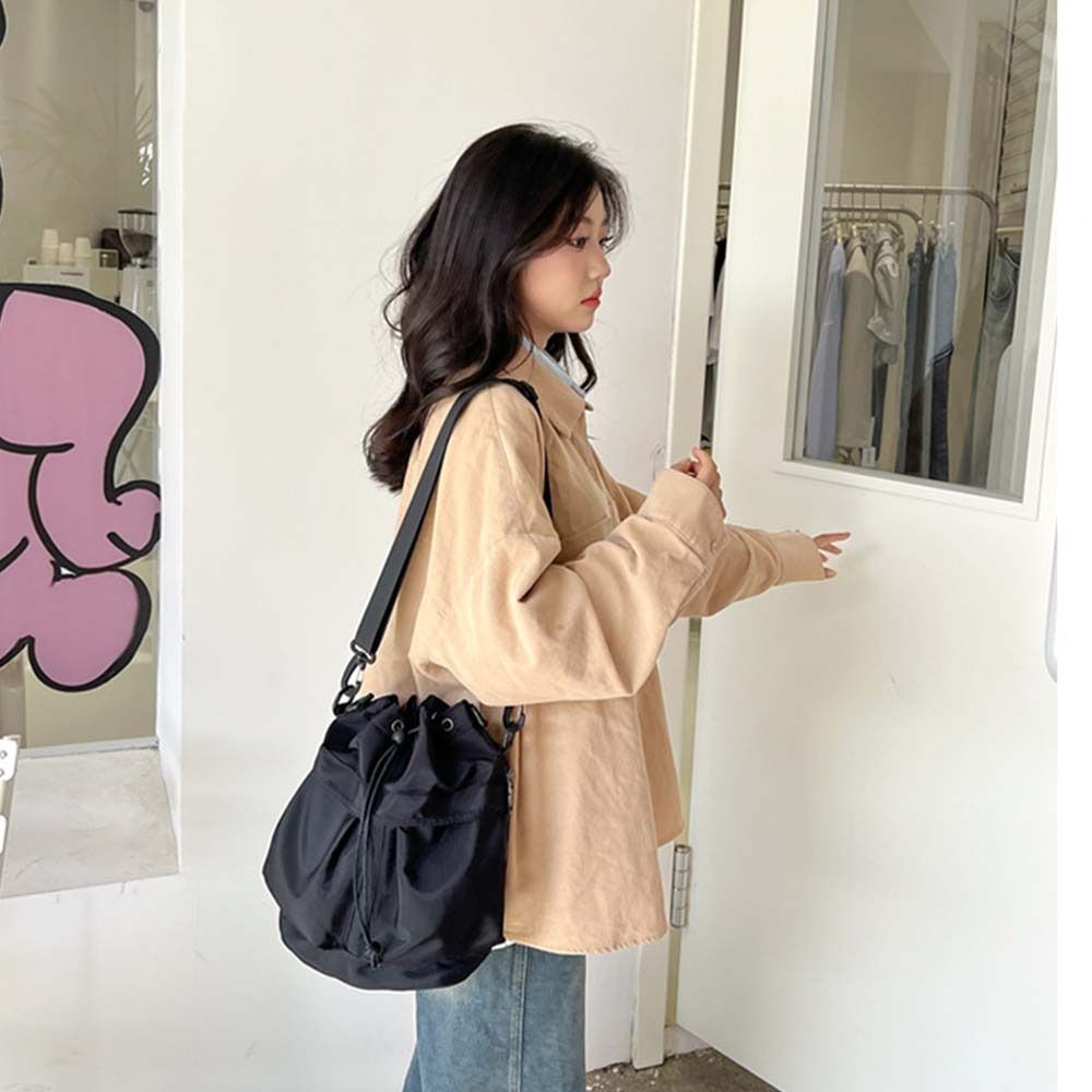 Interior Design Korean Style - Borsa a tracolla in nylon stile
