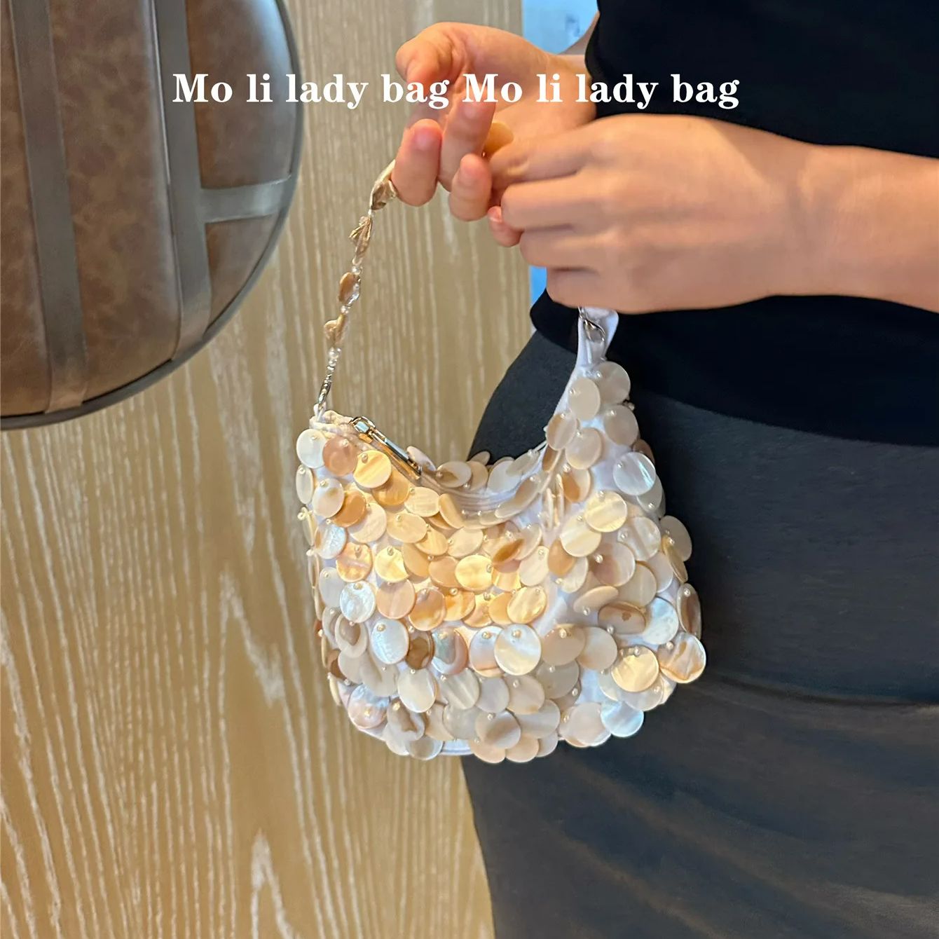 Borsa da sera fatta a mano con - Interior Design Mockup recensione e prezzo