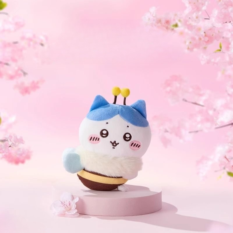 Serie Bee: Bambola di Peluche  - Interior Design Mockup recensione e prezzo